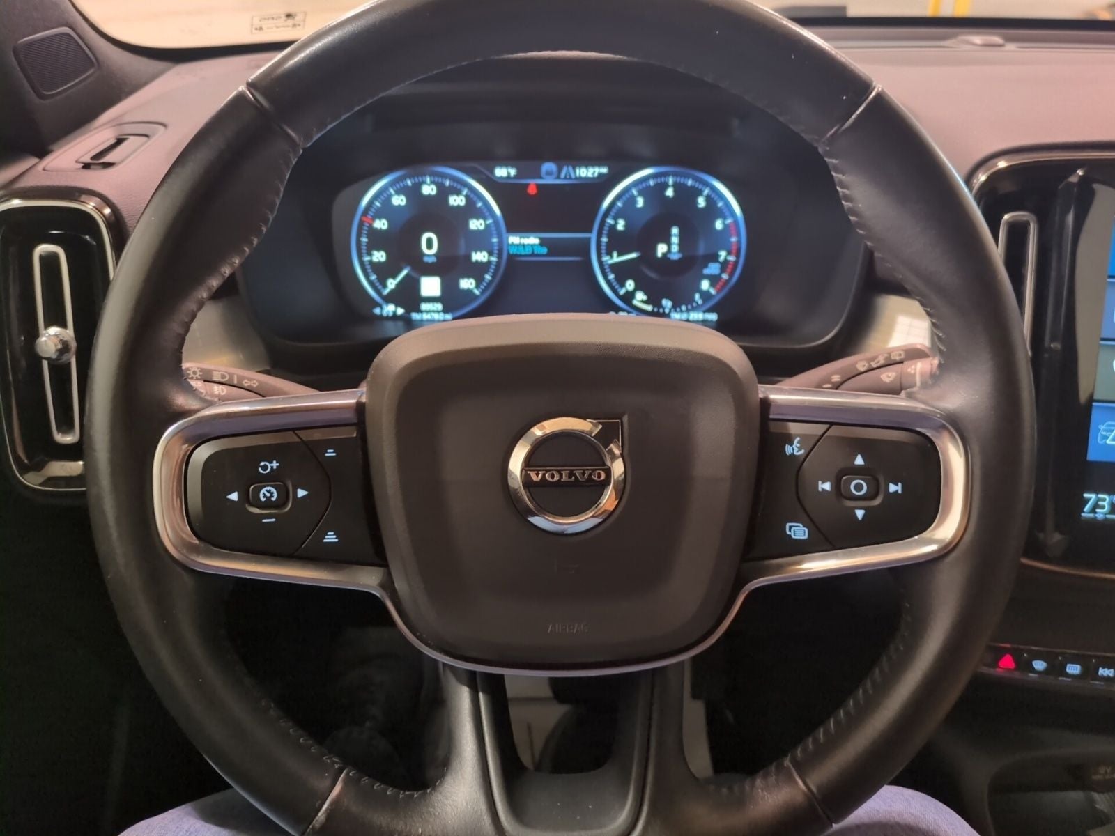 2019 Volvo XC40 Momentum