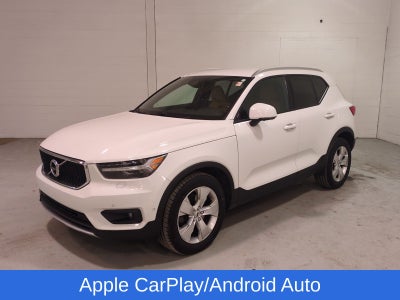 2019 Volvo XC40 Momentum